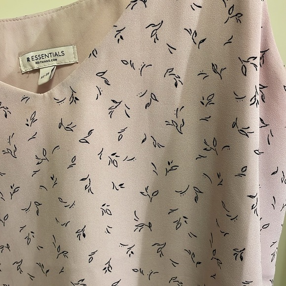 Lilac blouse Reitmans - Picture 3 of 3